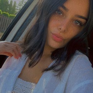 Meet your Posher, Meagan